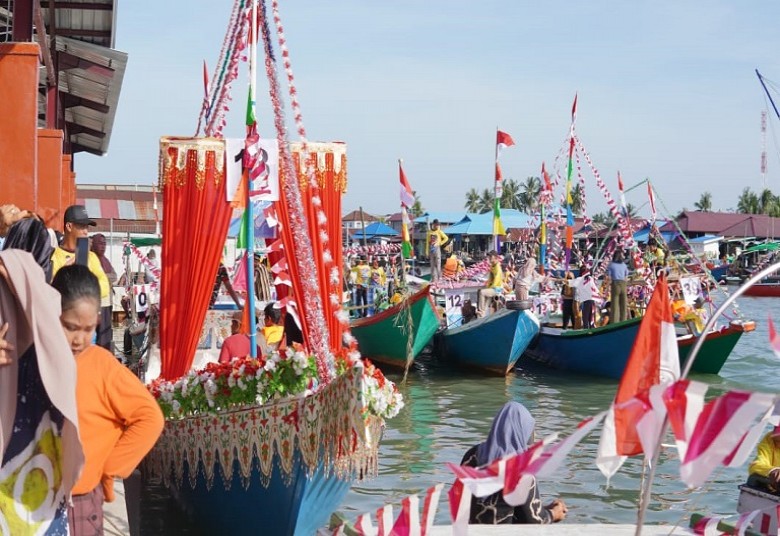 Kemeriahan Pesta Laut Pesisir Nusantara 2024