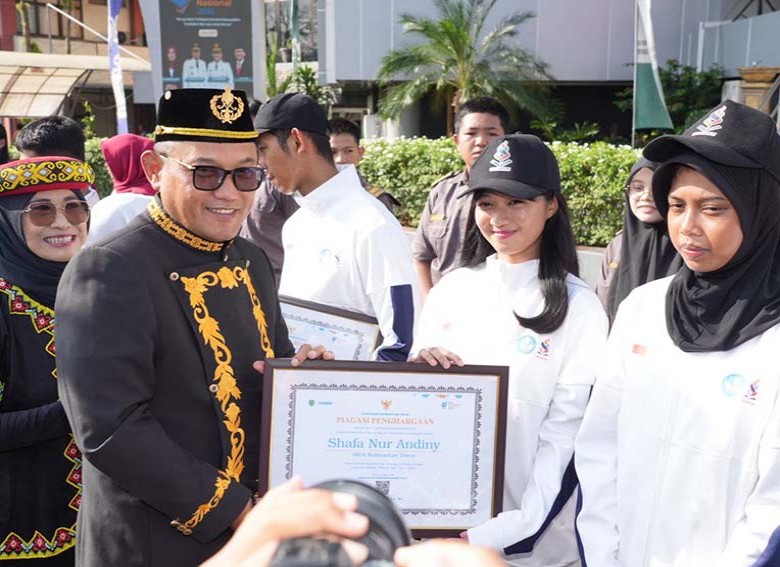 Wagub Pimpin Peringatan Hardiknas 2026