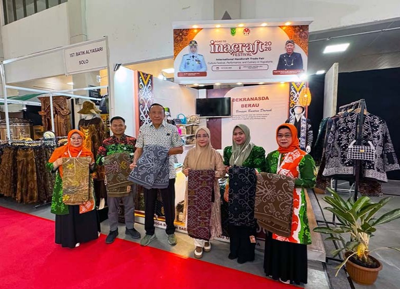 Perkenalkan Karya Putra Derah ke Pasar Dunia, Dekranasda Berau Tampilkan Batik, Tenun dan Kriya Unggulan di INACRAFT 2026