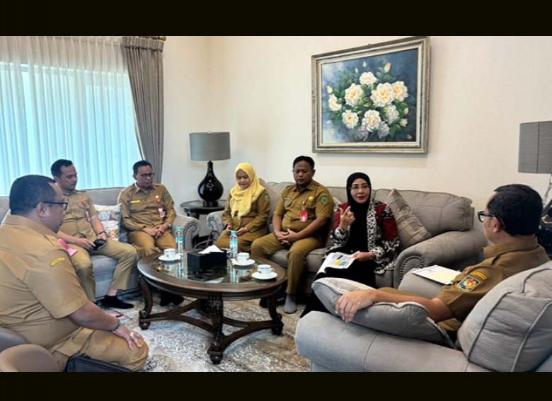 Bupati Sri Juniarsih Lakukan Audiensi dengan Wamendagri, Sampaikan Kondisi Daerah dan Perkuat Komunikasi dengan Pusat