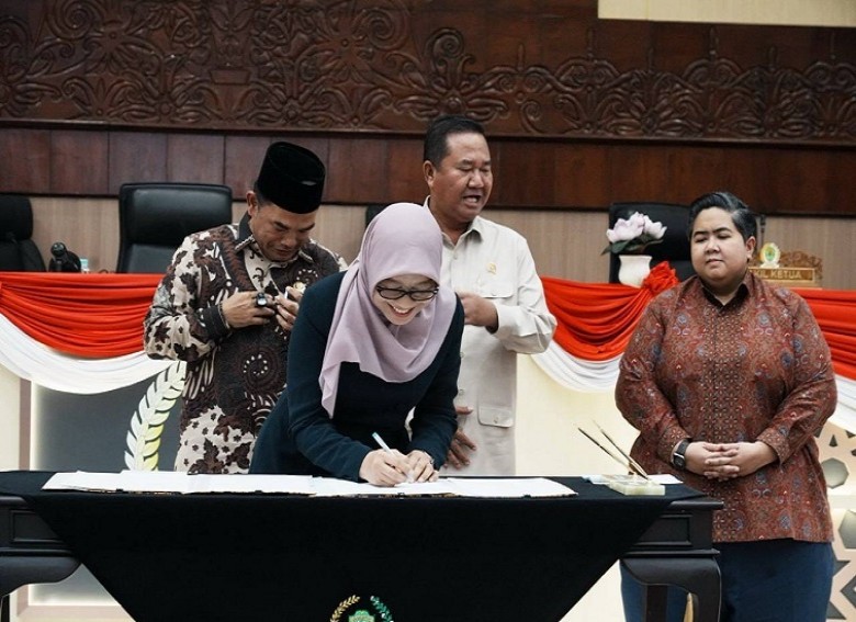 DPRD dan Gubernur Kaltim Sepakati Perubahan KUA-PPAS 2026