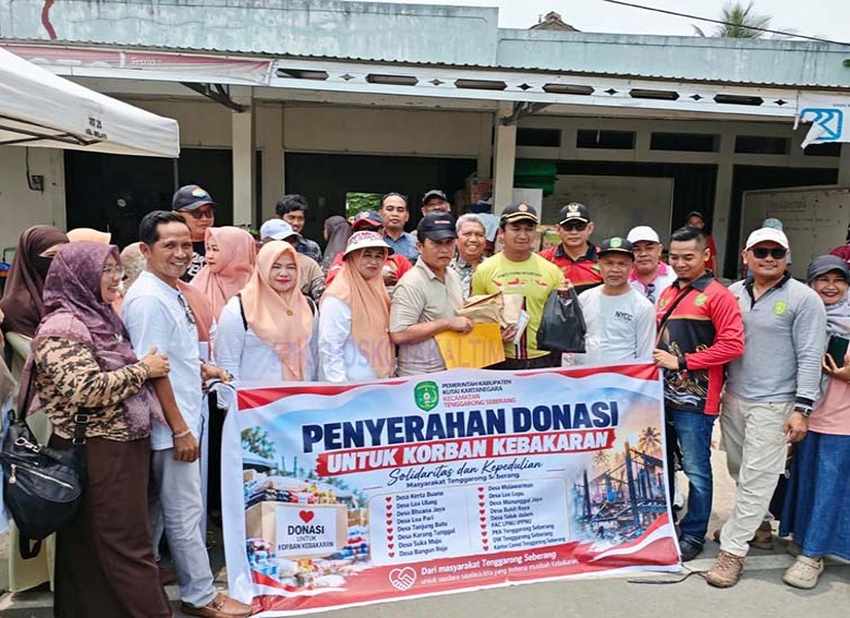 Kepala Desa se-Tenggarong Seberang Bersatu Bantu Korban Kebakaran Danau Aji
